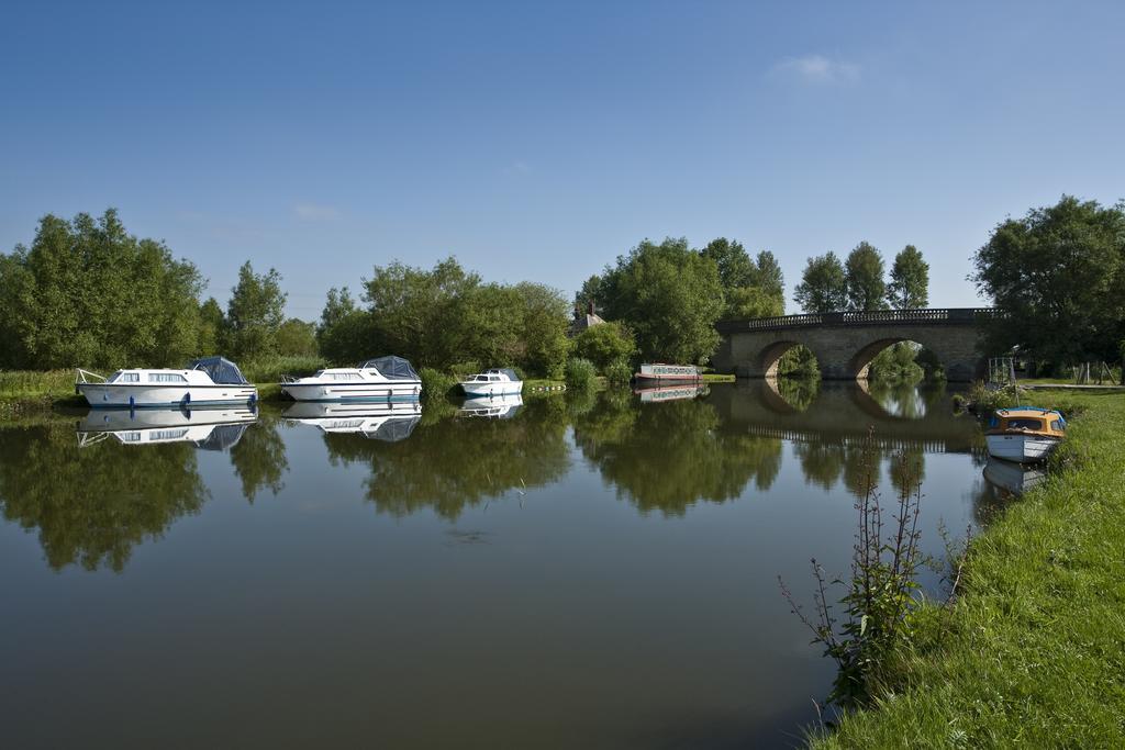 Oxford Riverside Glamping Buitenkant foto