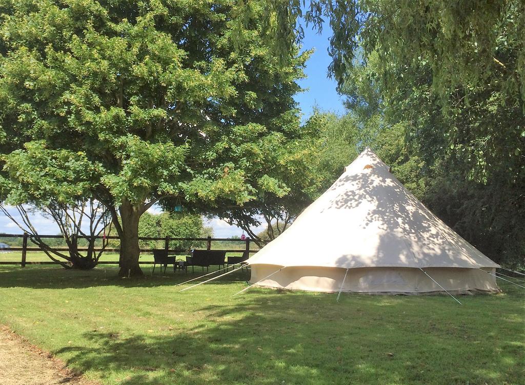 Oxford Riverside Glamping Buitenkant foto